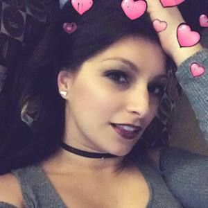 Meet your Posher, Roxana